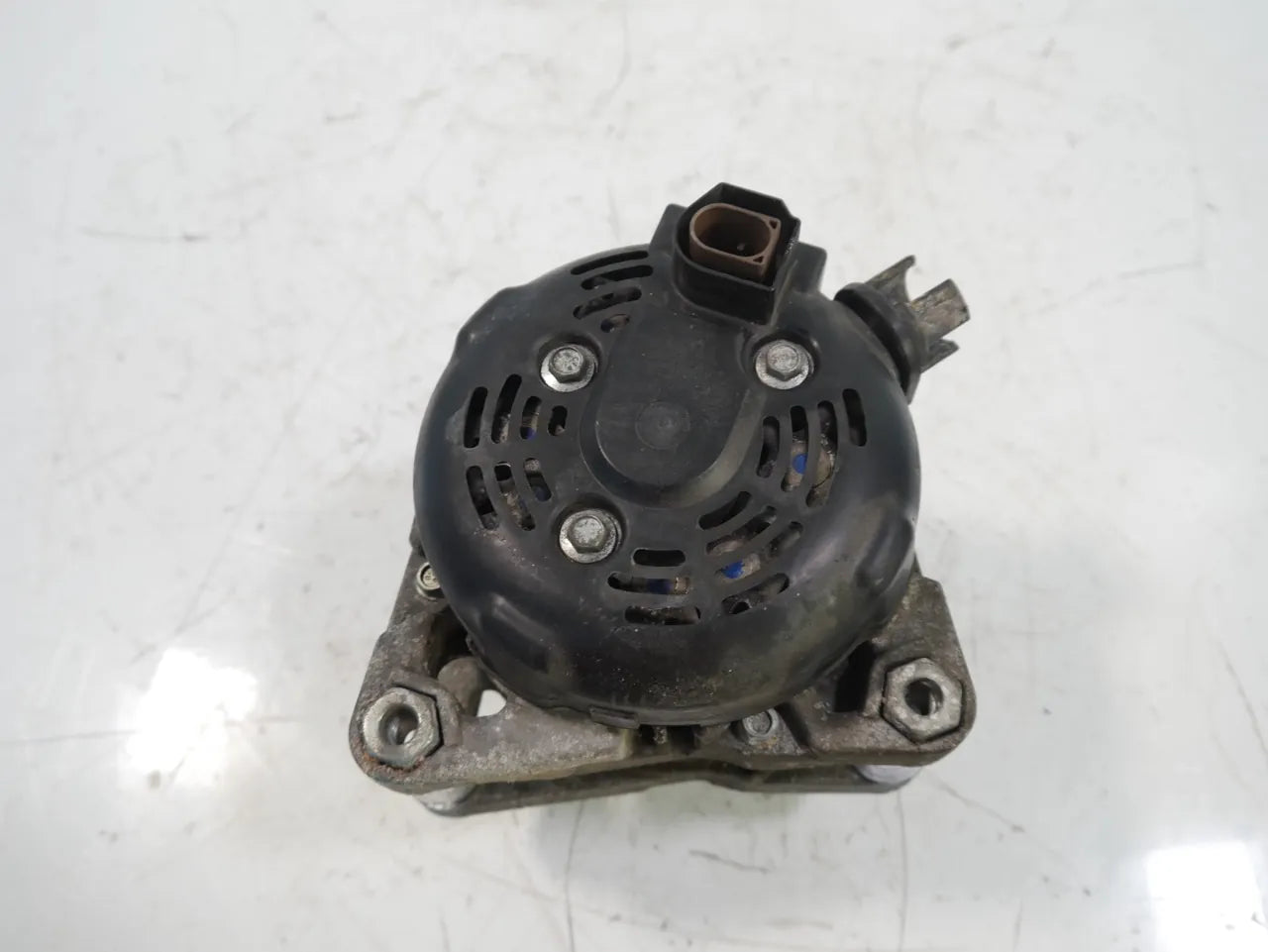 Alternador Ford Focus C-Max 1.0 EcoBoost M2DA CV6T-10300-FA