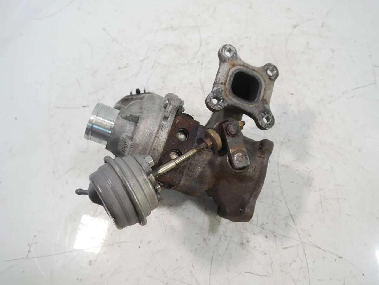 Turbocompresor Ford C-Max Focus 1.0 EcoBoost M2DC CM5G-6K682-HE