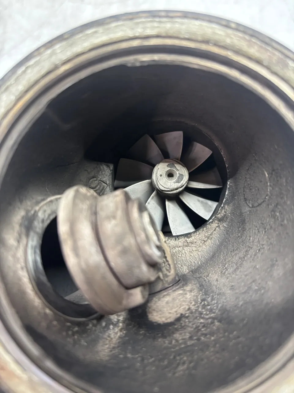 Turbocompresor BMW Serie 7 F01 F02 F03 F04 4.4 750i Li xDrive N63B44B 7605794