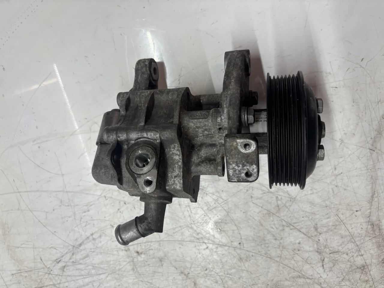 Servobomba BMW Serie 7 F01 F02 F03 F04 4.4 750i Li xDrive N63B44B N63 6796493