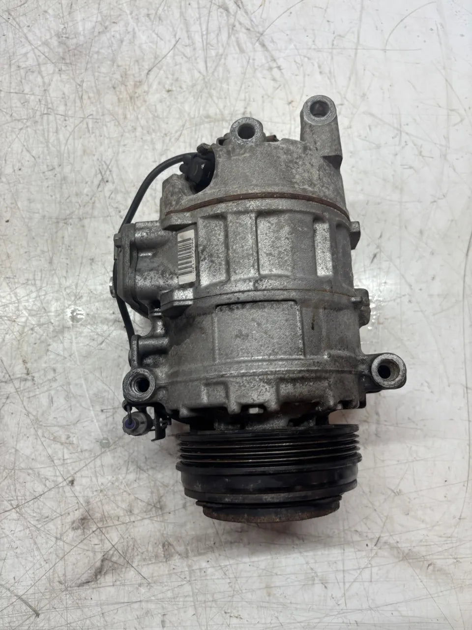 Compresor de aire acondicionado BMW Serie 7 F01 F02 F03 4.4 750i Li xDrive N63B44B N63 9154072