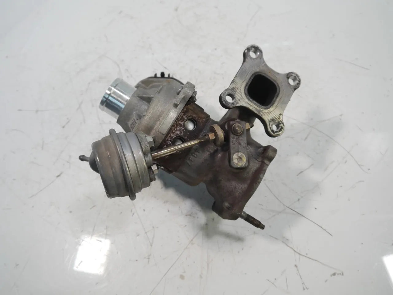 Turbocompresor Ford Fiesta B-Max 1.0 EcoBoost SFJC CM5G-6K682-HD