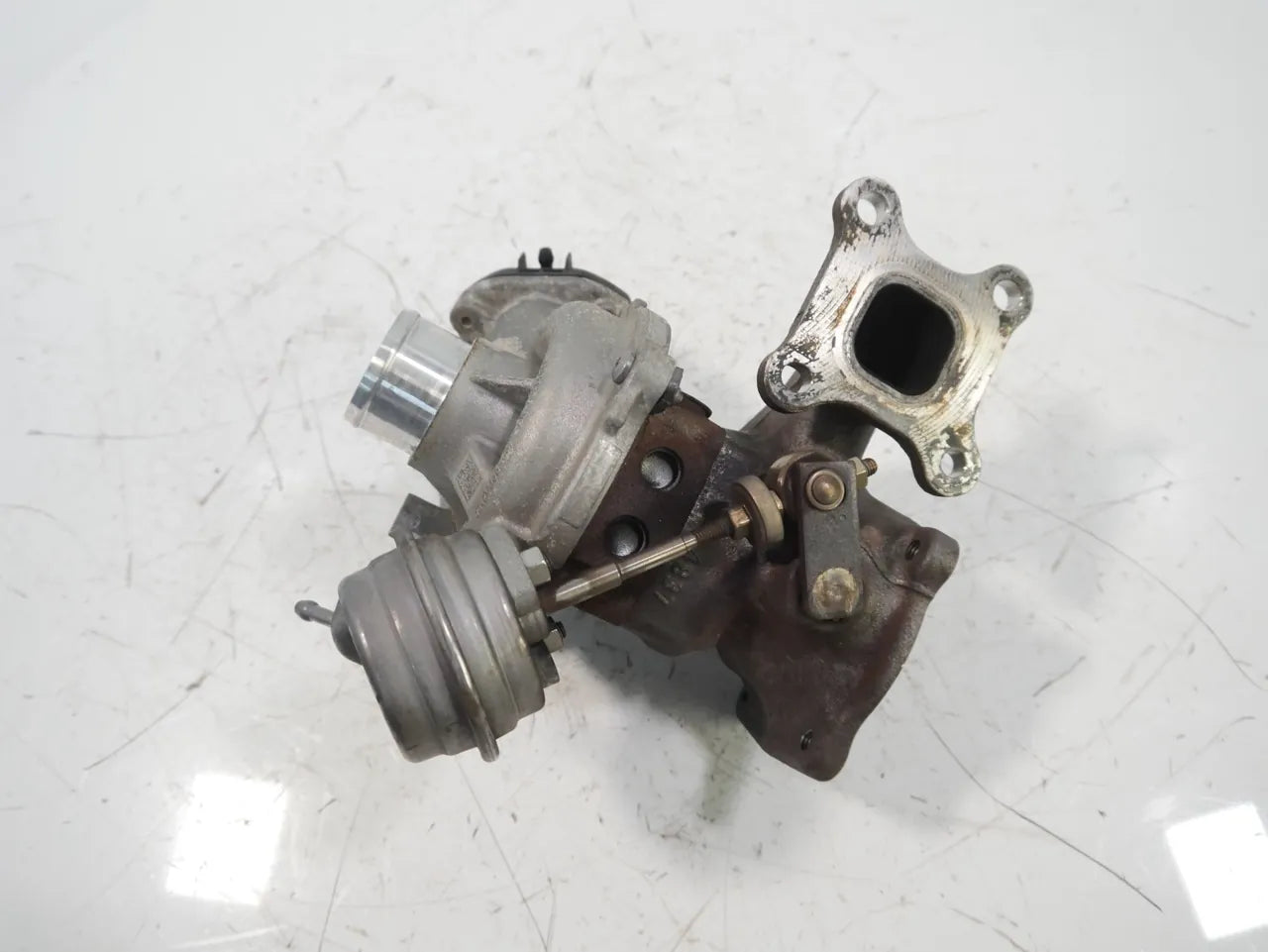 Turbocompresor Ford B-Max Fiesta 1.0 EcoBoost SFJC CM5G-6K682-HE
