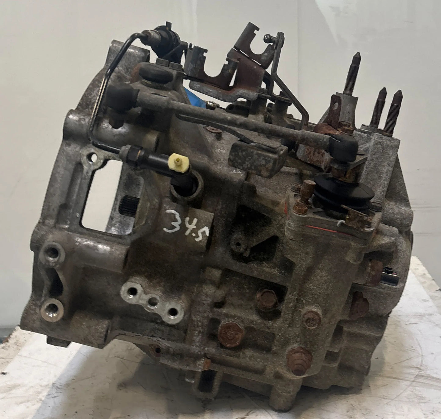 Caja de cambios manual Mitsubishi Outlander MK2 2.0 DI-D BSY 2500A092 W6MBA-1-ACZC