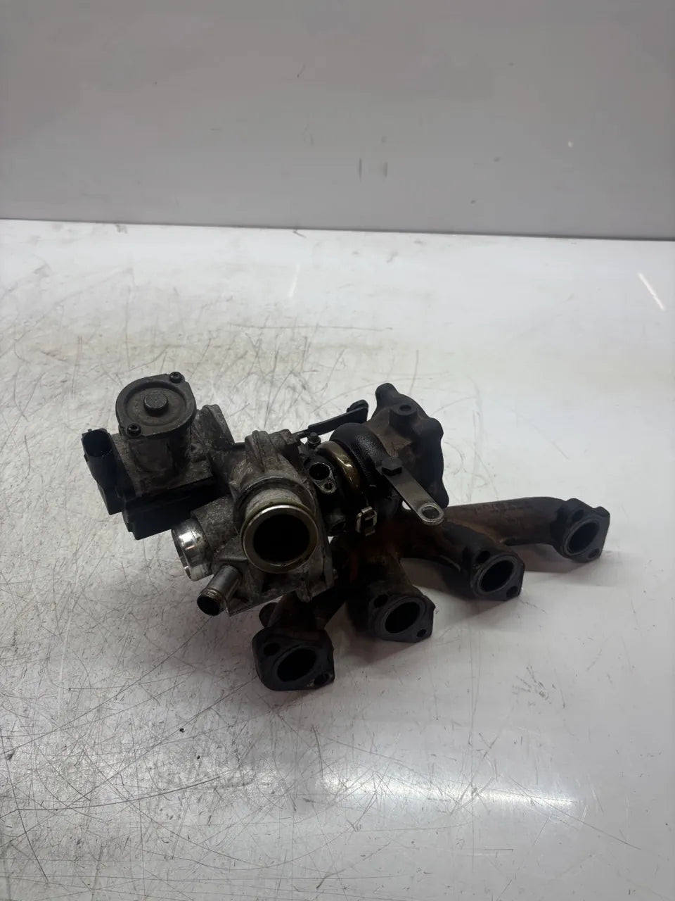 Turbocompresor Audi Seat Skoda Volkswagen Fabia 1.2 TSI CBZB CBZ CBZA 03F145701K