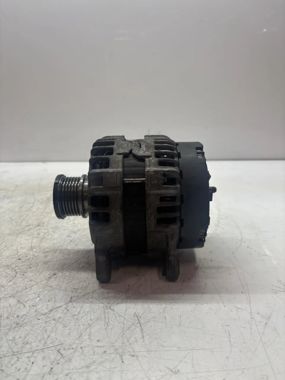 Alternador Audi 2.0 TDI CGLC CGL 03L903017E