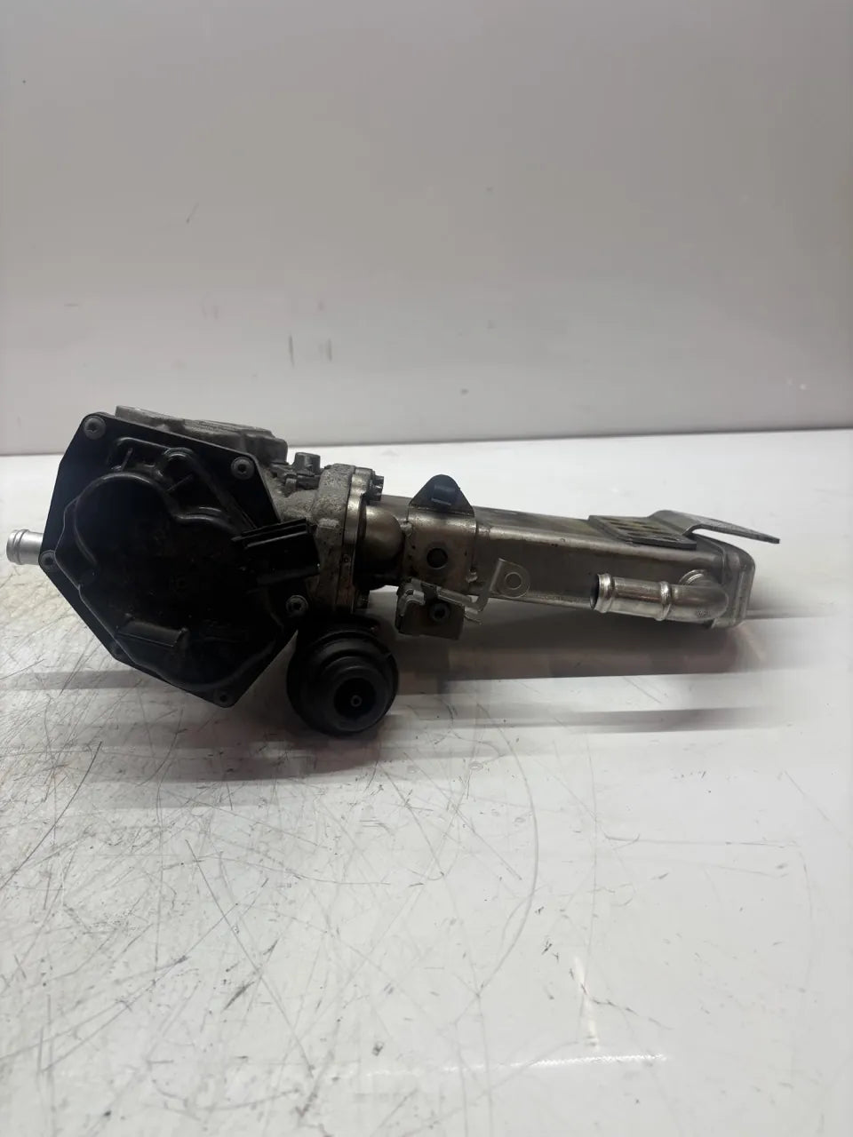 Enfriador EGR Audi A4 B8 A5 A6 Q5 2.0 TDI CGLC CGL V29009967 03L131512DN