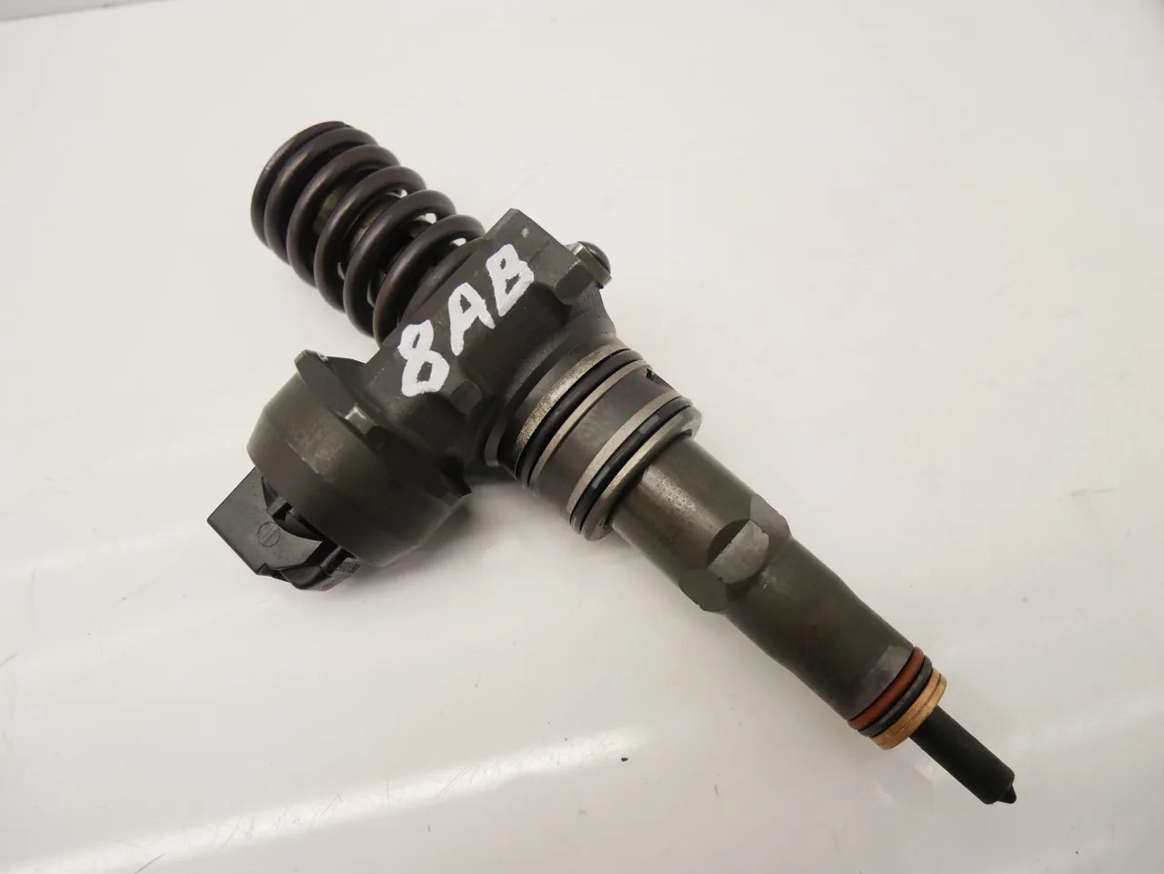 Boquilla de inyección Volkswagen Golf Plus 1.9 TDI BXF 038130073AG