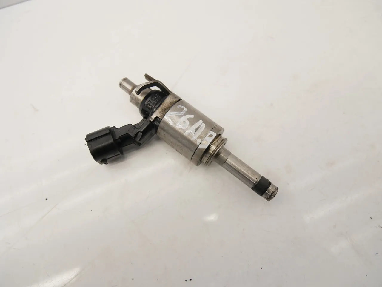 Inyector Nissan Qashqai 1,2 DIG-T HRA2DDT H5FT H8201141604