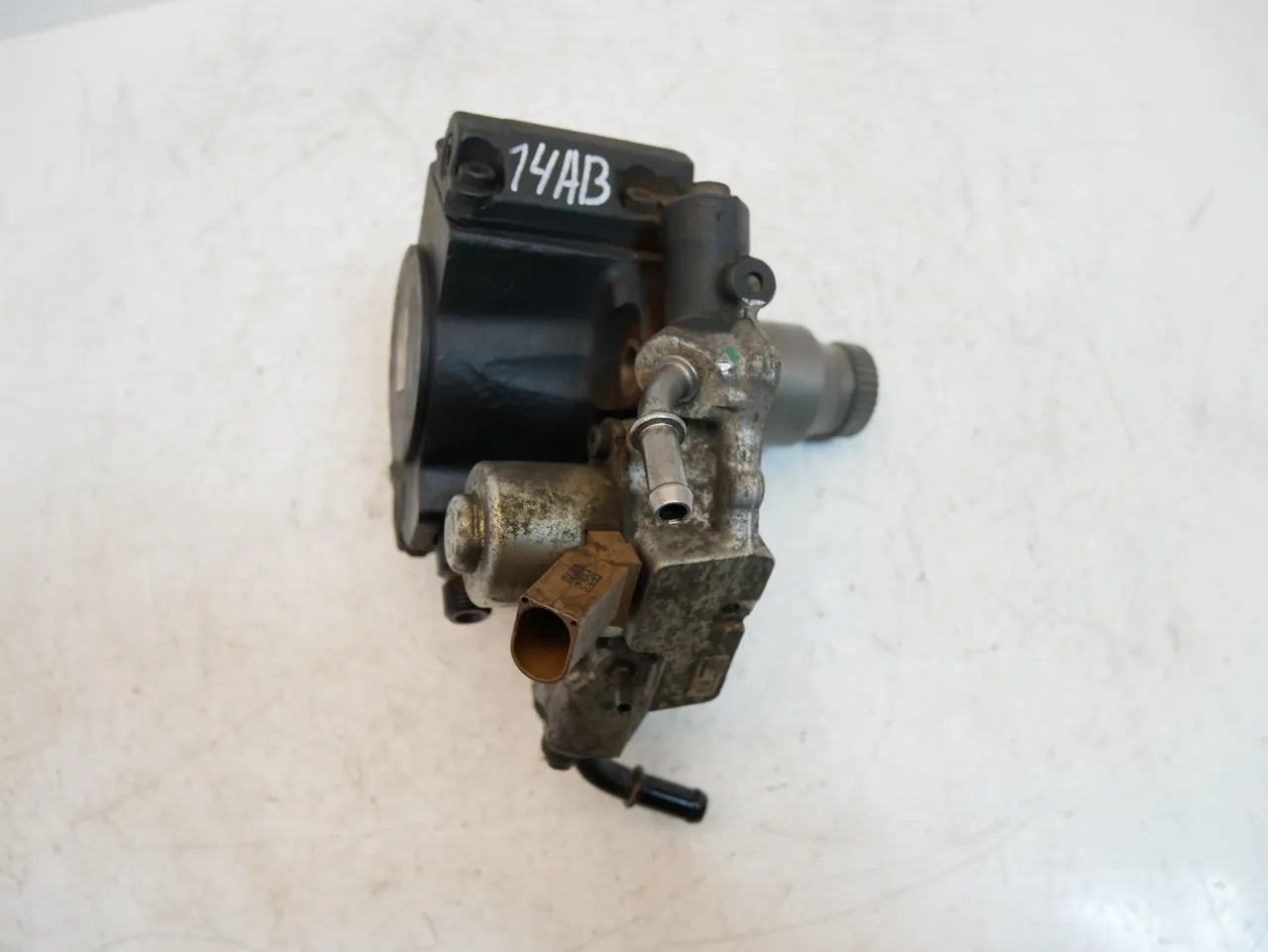 Bomba de alta presión Mercedes-Benz Sprinter 907 2.2 CDI OM651.958 A6510703301