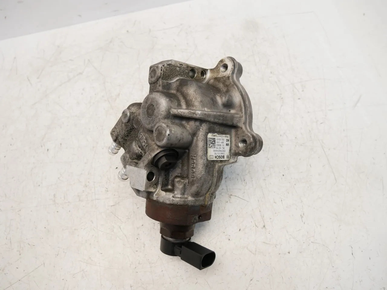 Bomba de alta presión Volkswagen Audi Golf A3 2.0 TDI DTRA DTRB DTR 05L130755 0445010790