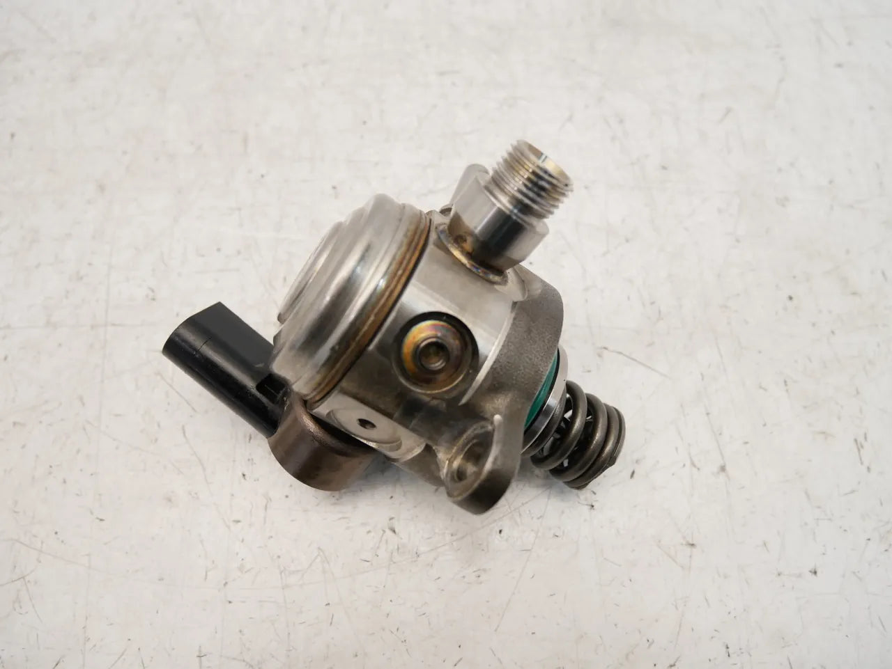 Bomba de combustible Audi Volkswagen A1 Q2 Polo T-Roc 1.0 TFSi DUSA DUS 05E127027A