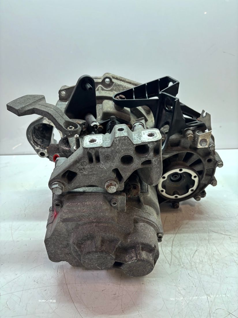 Caja de cambios Manual 6vl Volkswagen Golf 1.4 TFSI TSI CAX MCB 02S300046T