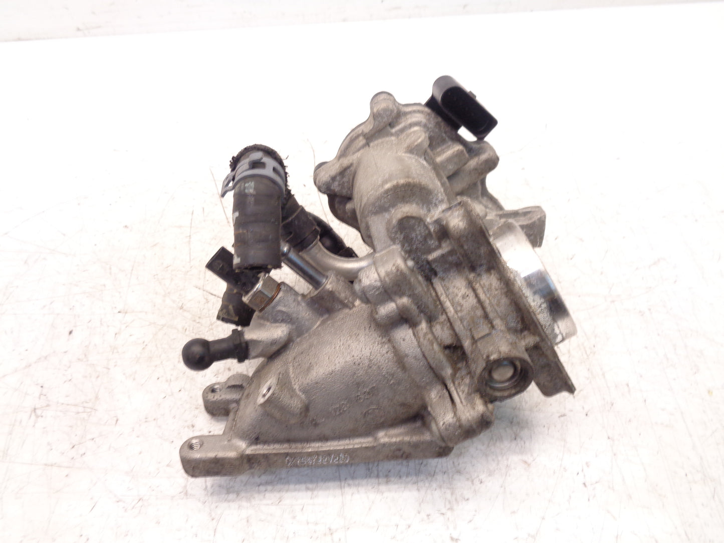 Válvula de estrangulación – Audi Seat Skoda Volkswagen 2,0 TDI Diesel DFG DFGA 04L128637 04L128083AA