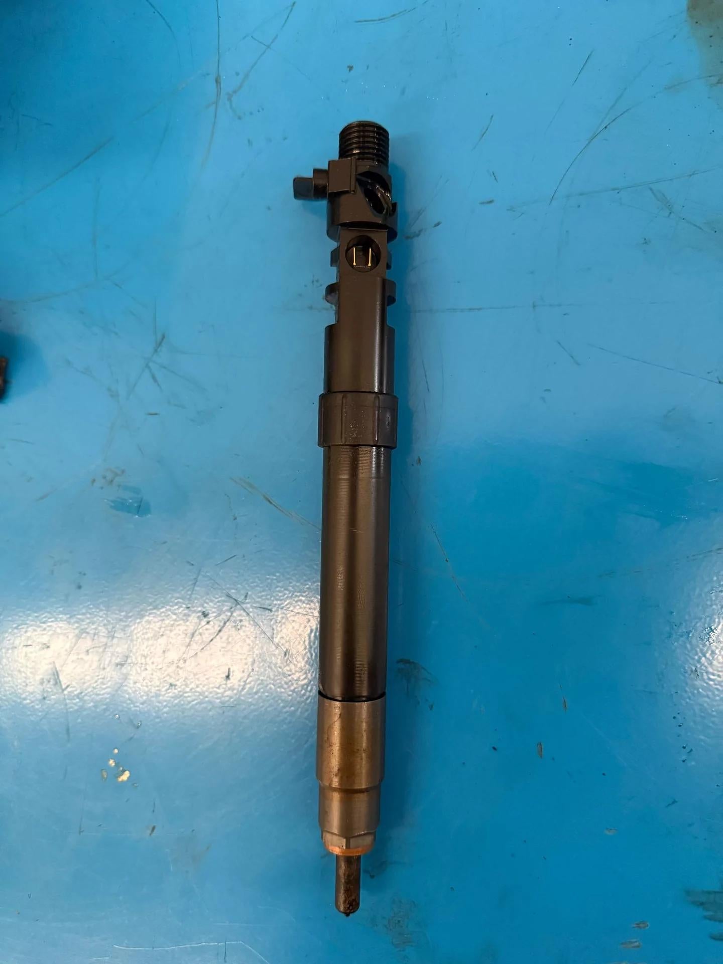 Inyector Ford 2.0 TDCI UFBA D4204T 9M5Q-9F593-BB 9686191080