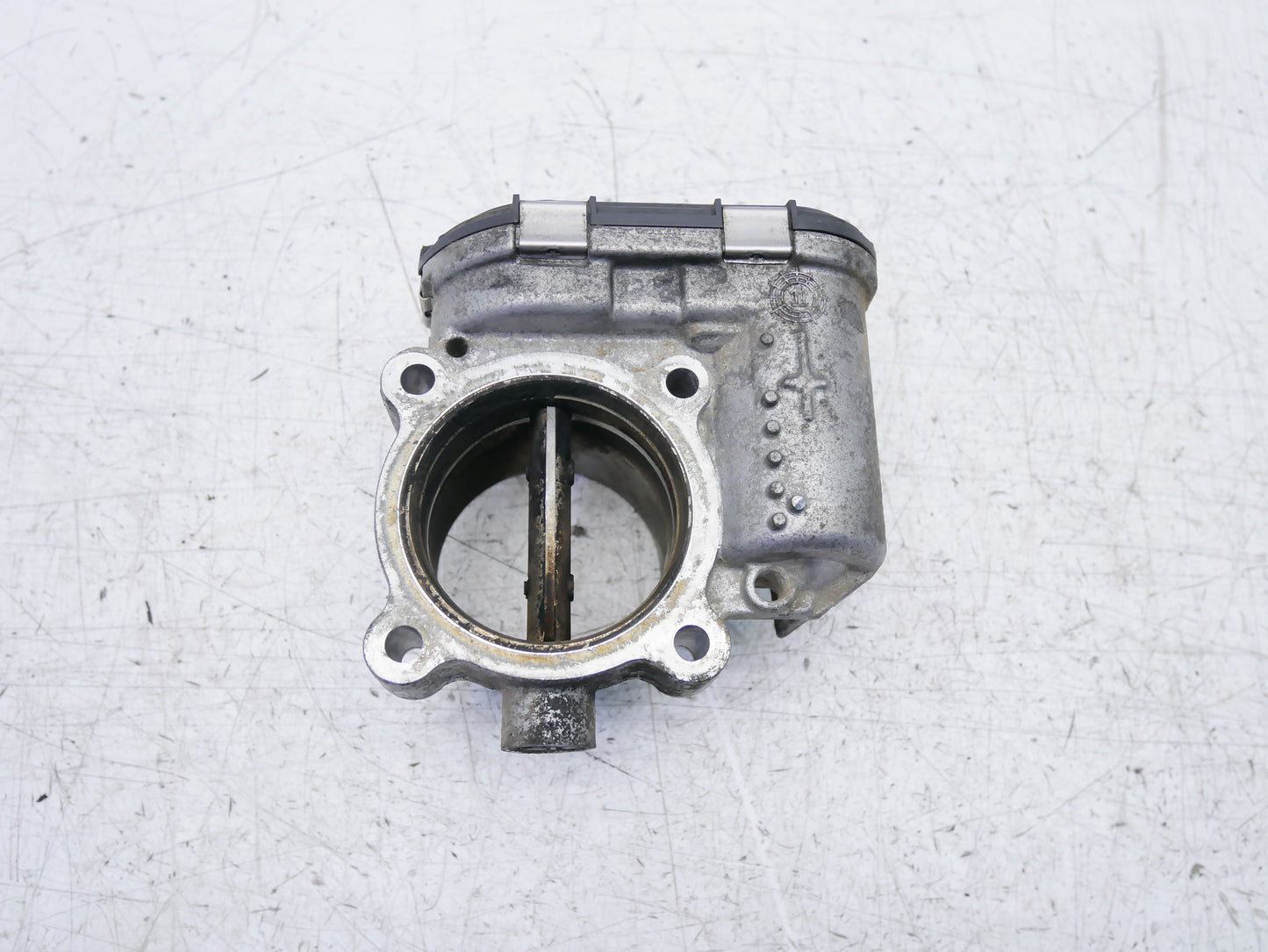Válvula de estrangulación – Volvo 2,4 D4 AWD D5244T17 31216665