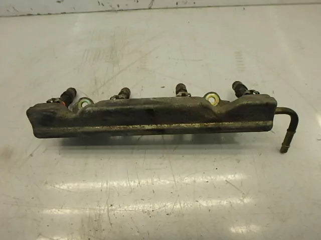 Rail de inyectores Nissan Micra III K12 1,2 CR12DE