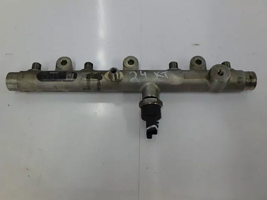 Rampa inyectora Citroen Peugeot 206 306 2.0 HDi RHY DW10TD 9655182580