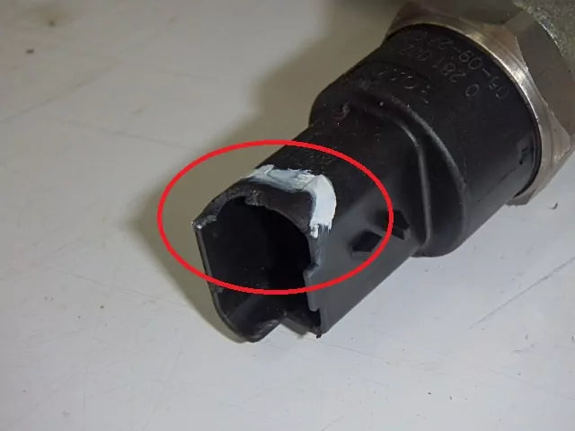 Rampa inyectora Citroen Peugeot 206 306 2.0 HDi RHY DW10TD 9655182580