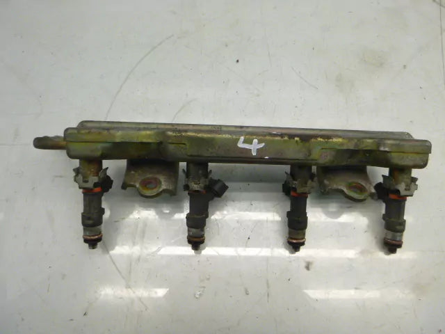 Barra de inyectores Nissan Micra 3 K12 1,2 16V 48 - 59 KW CR12DE DE113764