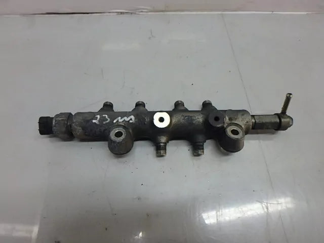 Rampa inyectora Mazda 6 GY GG MPV II LW 2,0 DI RF5C DE113855