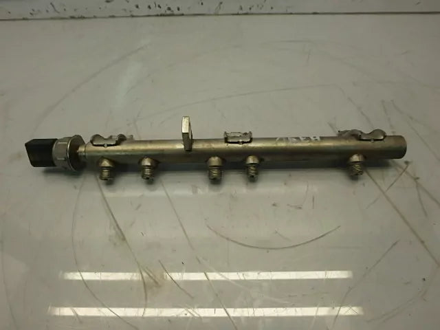 Rampa inyectora BMW 3er E90 E91 E92 E93 320i 2,0 Gasolina N43B20A 7562474 DE116757