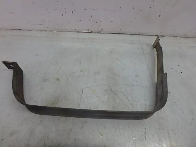 Soporte depósito de combustible Isuzu volante a la derecha RHD 2.5 4JK1-TC DE148815