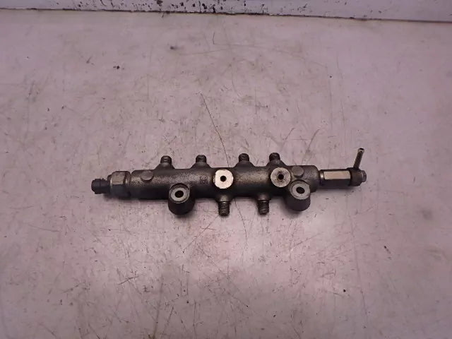 Rampa inyectora Mazda 6 GG GY MPV II LW 2,0 DI RF5C DE187345