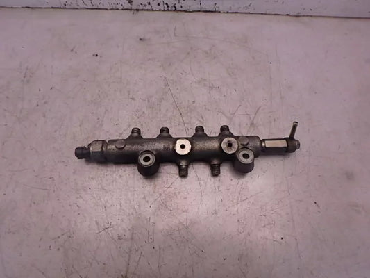 Rampa inyectora Mazda 6 GG GY MPV II LW 2,0 DI RF5C DE187345