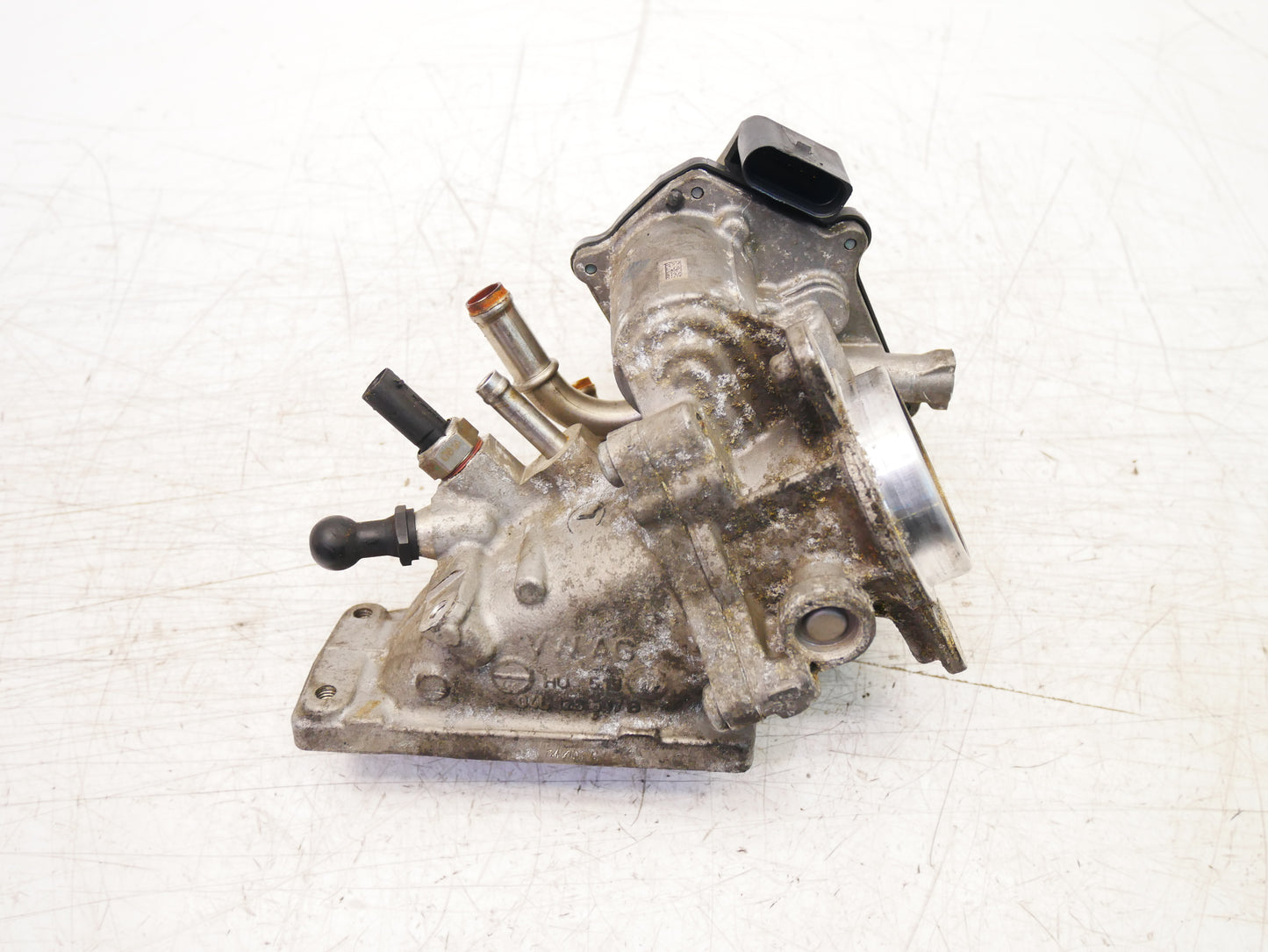 Válvula de estrangulación – Volkswagen Volkswagen 2,0 TDI Diesel CUNA CUN 04L128063P 04L128537B