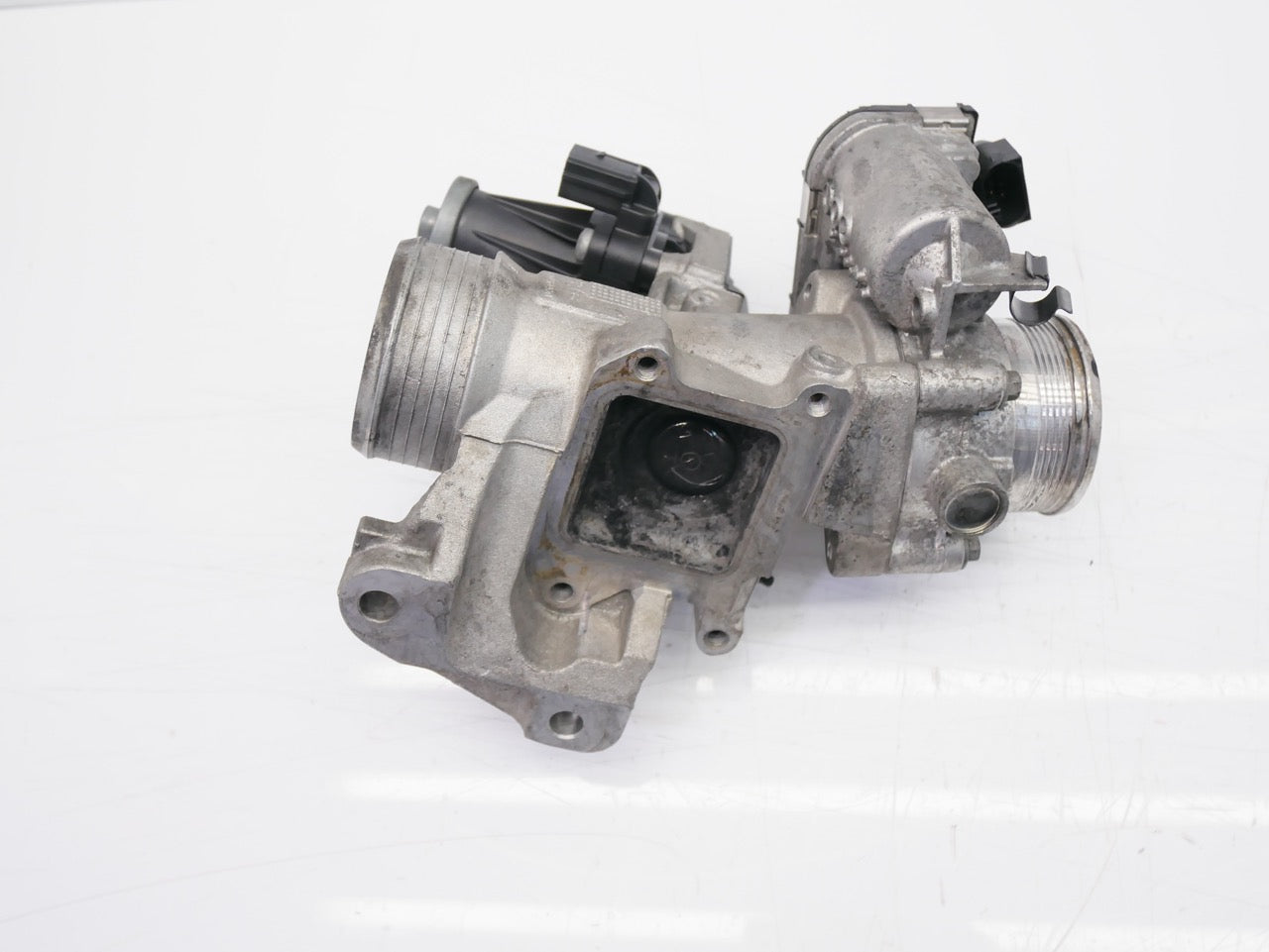 Válvula de estrangulación – Volvo 2,4 D5 D5244T10 31216665 50276422
