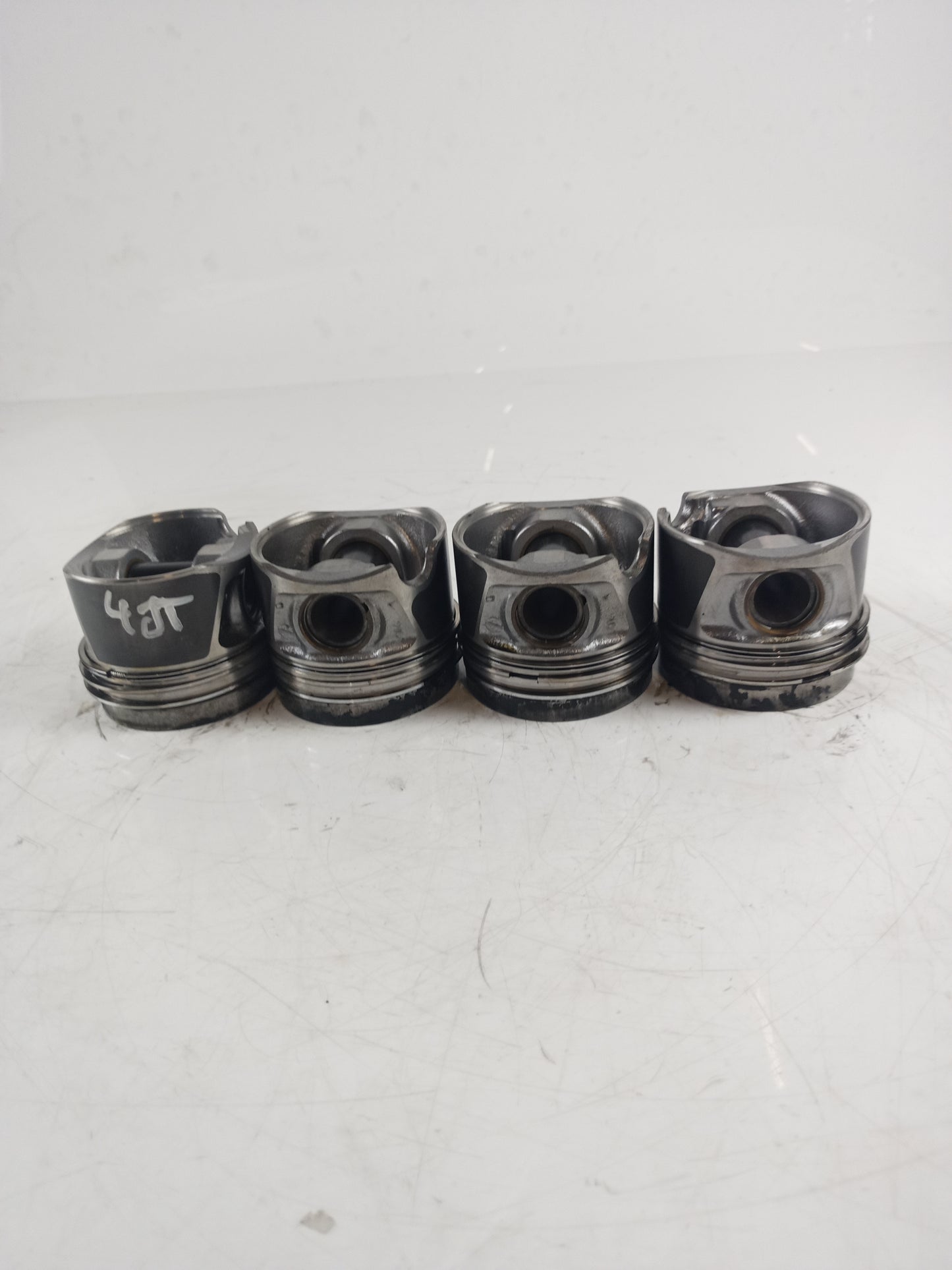 4 x Pistones – Volkswagen Audi Seat Skoda Superb 3T4 2,0 TDI CBBB CBB 84R2 03L107065K