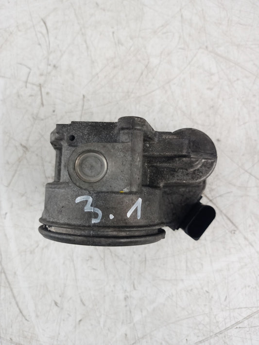 – Mariposa VWTouran 1T 1.9 TDI BXE 038128063L