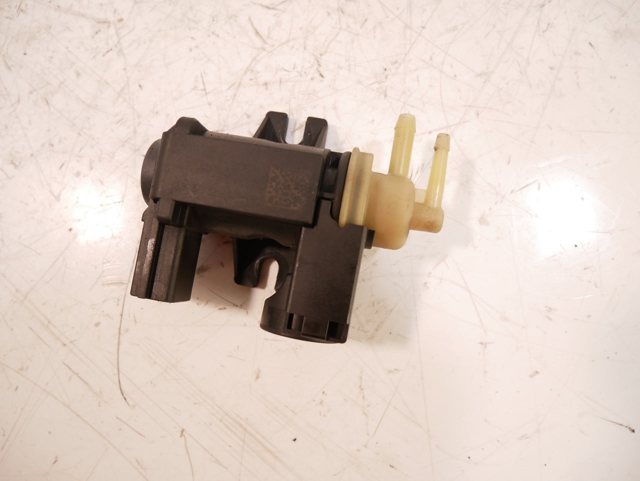 Válvula de solenoide – Audi 2,0 TDI CGL CGLD 8K0906027