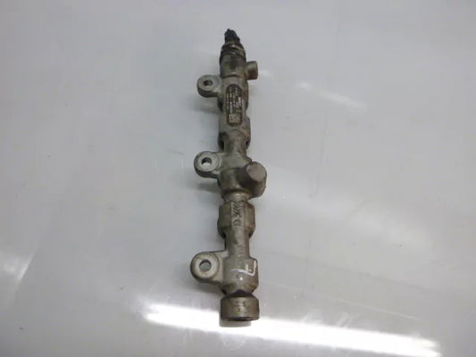 Rampa inyectora Opel Renault Renault Vivaro E7 Trafic II 2.0 dCi M9R786 0445214251 DE274823