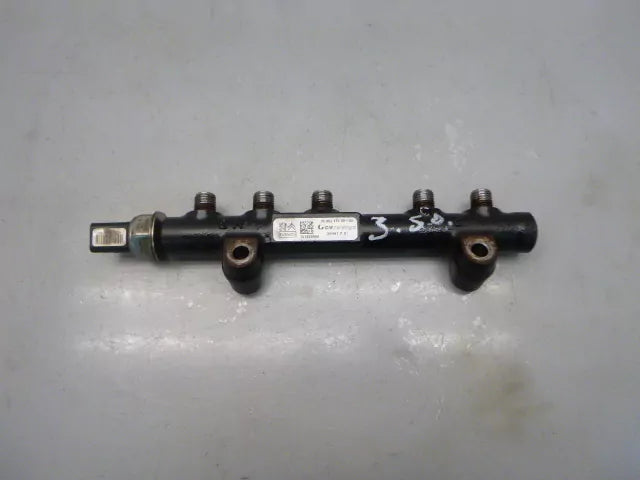 Rampa inyectora Citroen Peugeot C4 5008 508 1.6 D 9HR DV6C 9H06 9685297580 DE292077