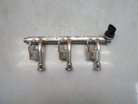 Rampa de inyección Ford Fiesta VI 1,0 EcoBoost M1JH 0261555179 DE292749