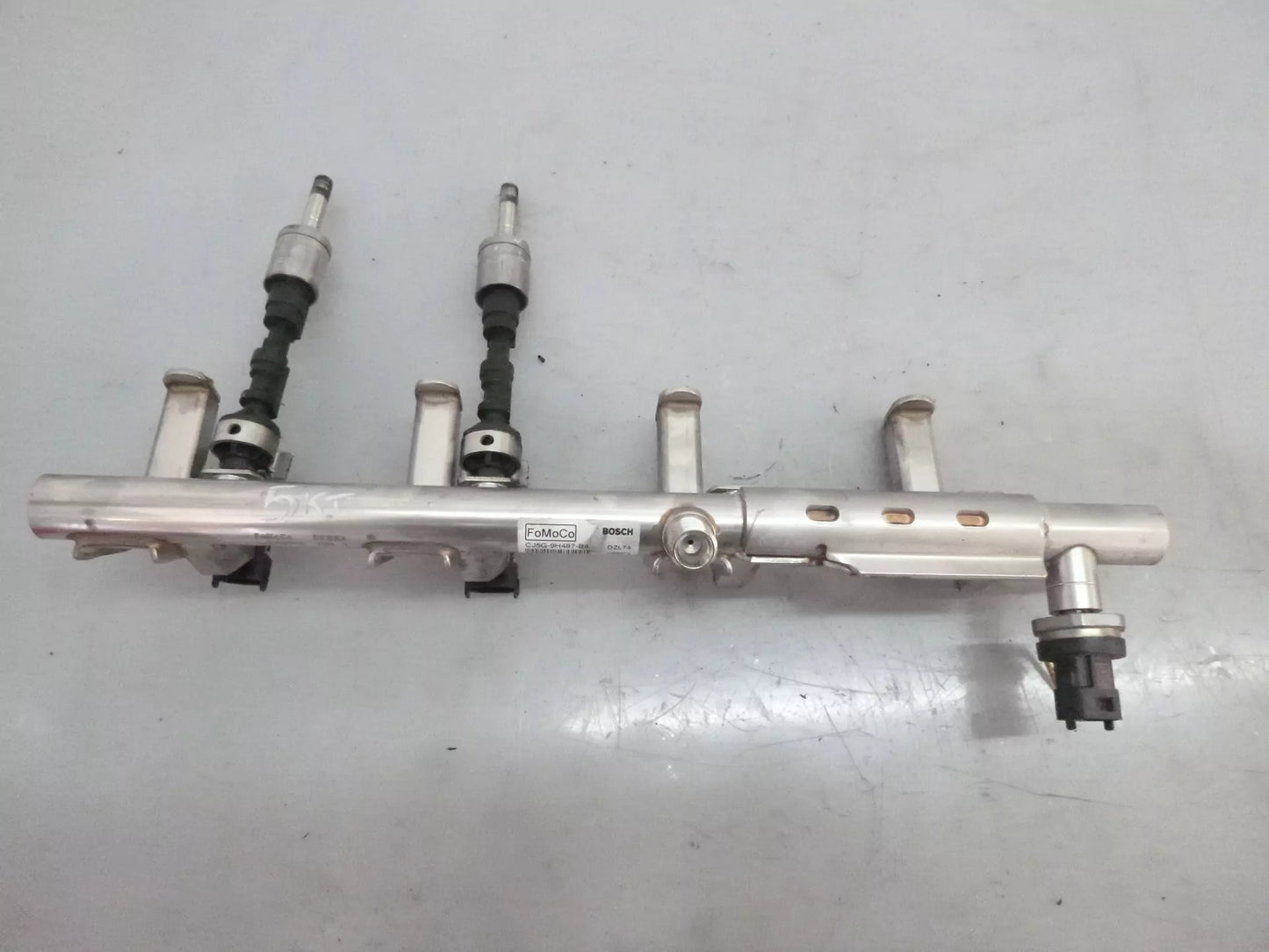 Barra de inyectores Ford Fiesta VI 1.6 JTJA JTJB CJ5G9H487-BA DE298085