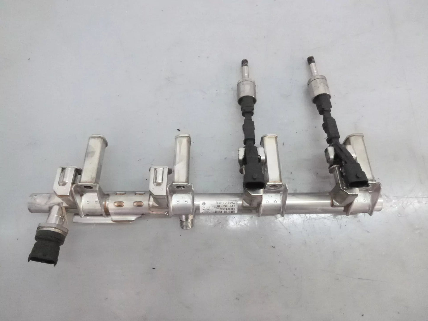 Barra de inyectores Ford Fiesta VI 1.6 JTJA JTJB CJ5G9H487-BA DE298085