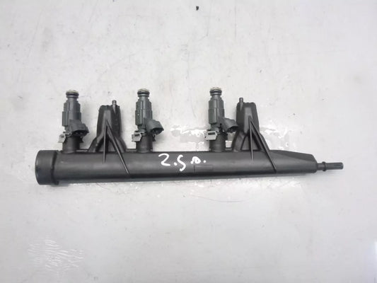 Rampa de inyección Citroen Peugeot C3 C4 208 1,2 HMZ EB2F HN02 9676020480