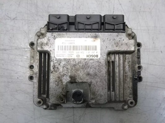 Centralita Renault Espace IV 2,2 dCi G9T G9T743 8200311550 0281011724