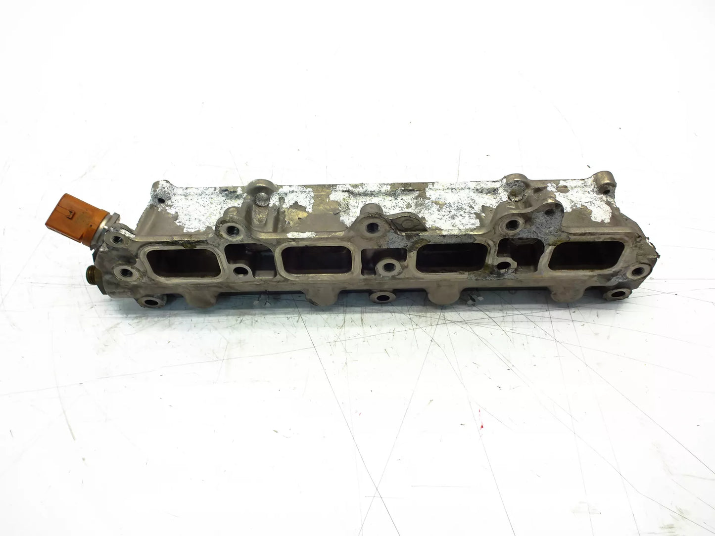 Rampa de inyección Audi Seat Skoda Volkswagen A3 Leon Golf 1,4 TFSI CAX CAXA 06J906051D