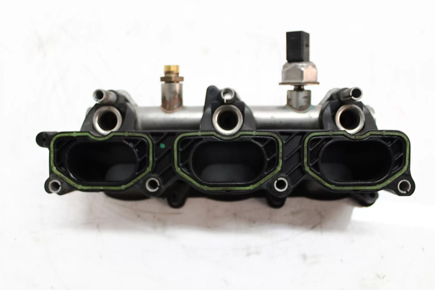 Rampa inyectora Audi A6 C6 A8 4E 2.8 FSI gasolina BDX 06E133109J