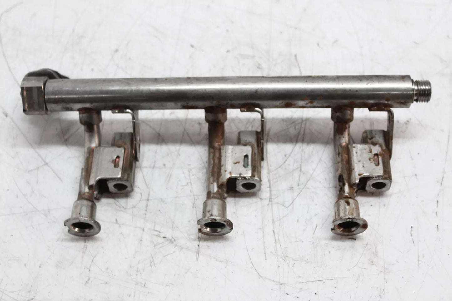 Rampa inyectora Ford Focus III C-Max II 1.0 EcoBoost M1DA 0261555137