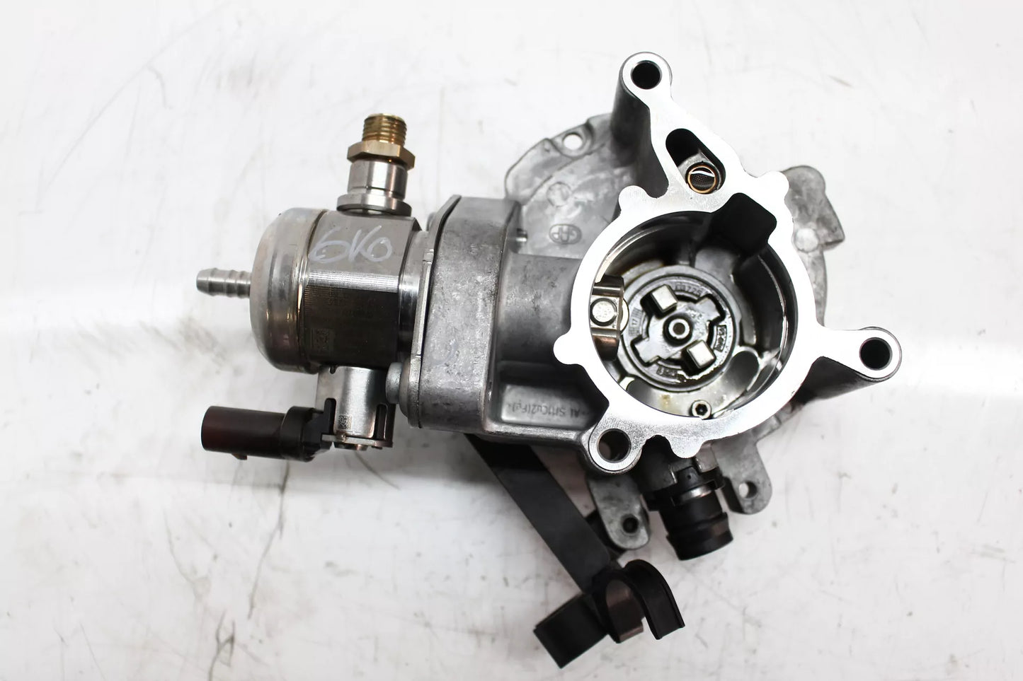 Bomba de combustible Audi A4 B9 A5 F5 2.0 TFSI gasolina CVK CVKB 06G127025D