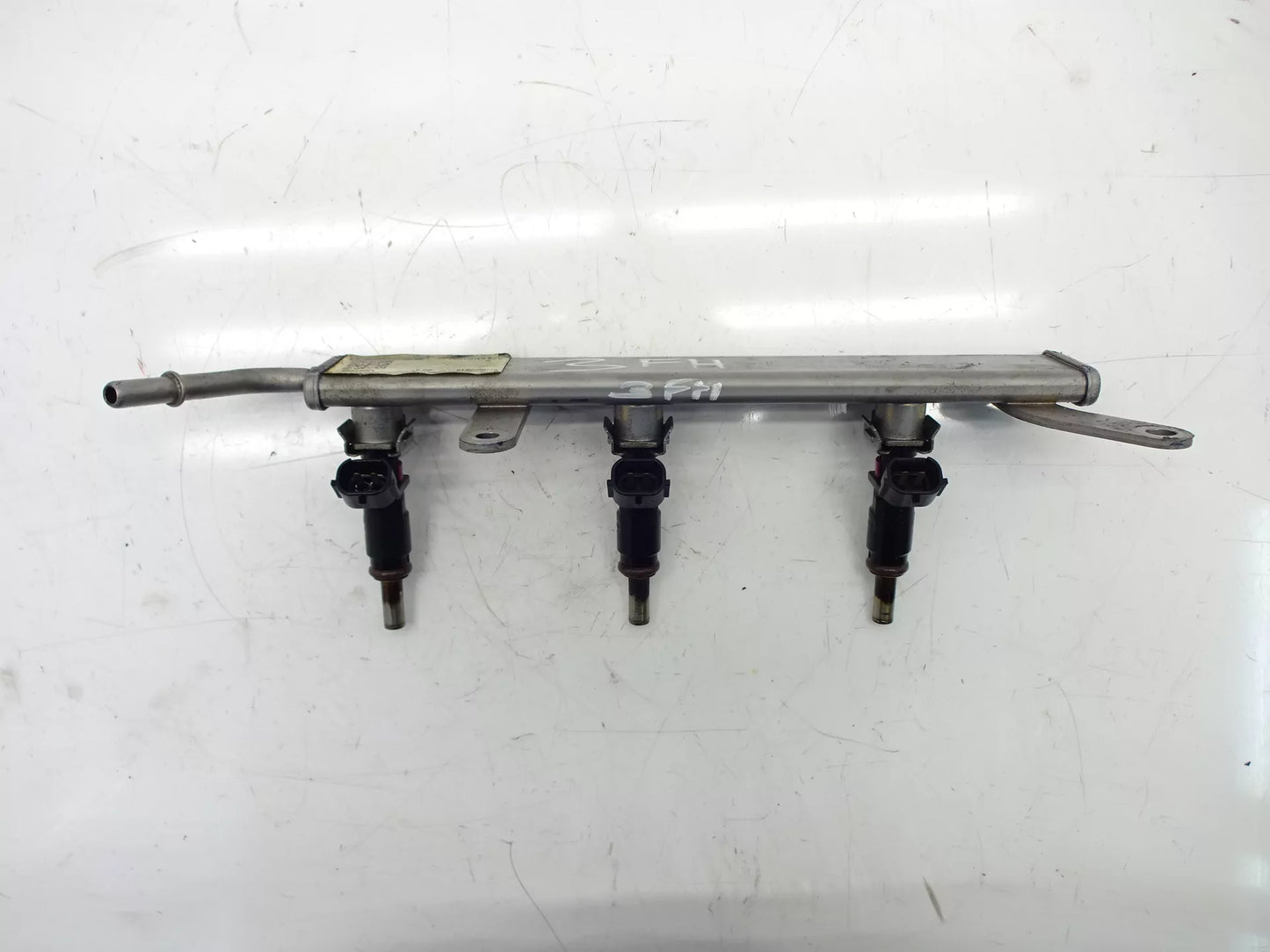 Rampa de inyección Renault 1,0 SCe H4D400 281.920 A2810103700 H8201234808