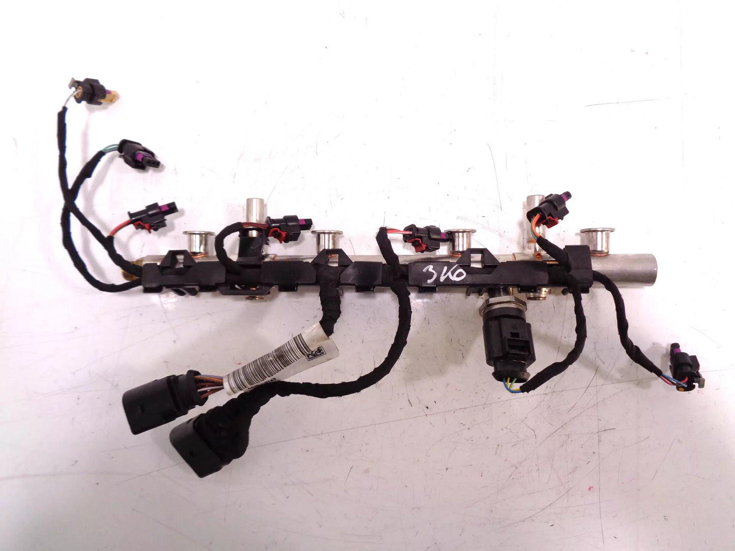 Rampa de inyección Volkswagen Skoda Golf Octavia RS 2,0 TSI DTI DLB DLBA 06K133317AB