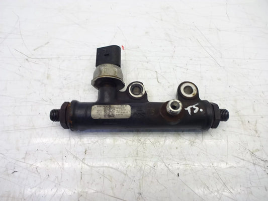 Rampa inyectora Citroen Peugeot 2,7 HDi Diesel UHZ DT17TED4 4R8Q-9C066-AE