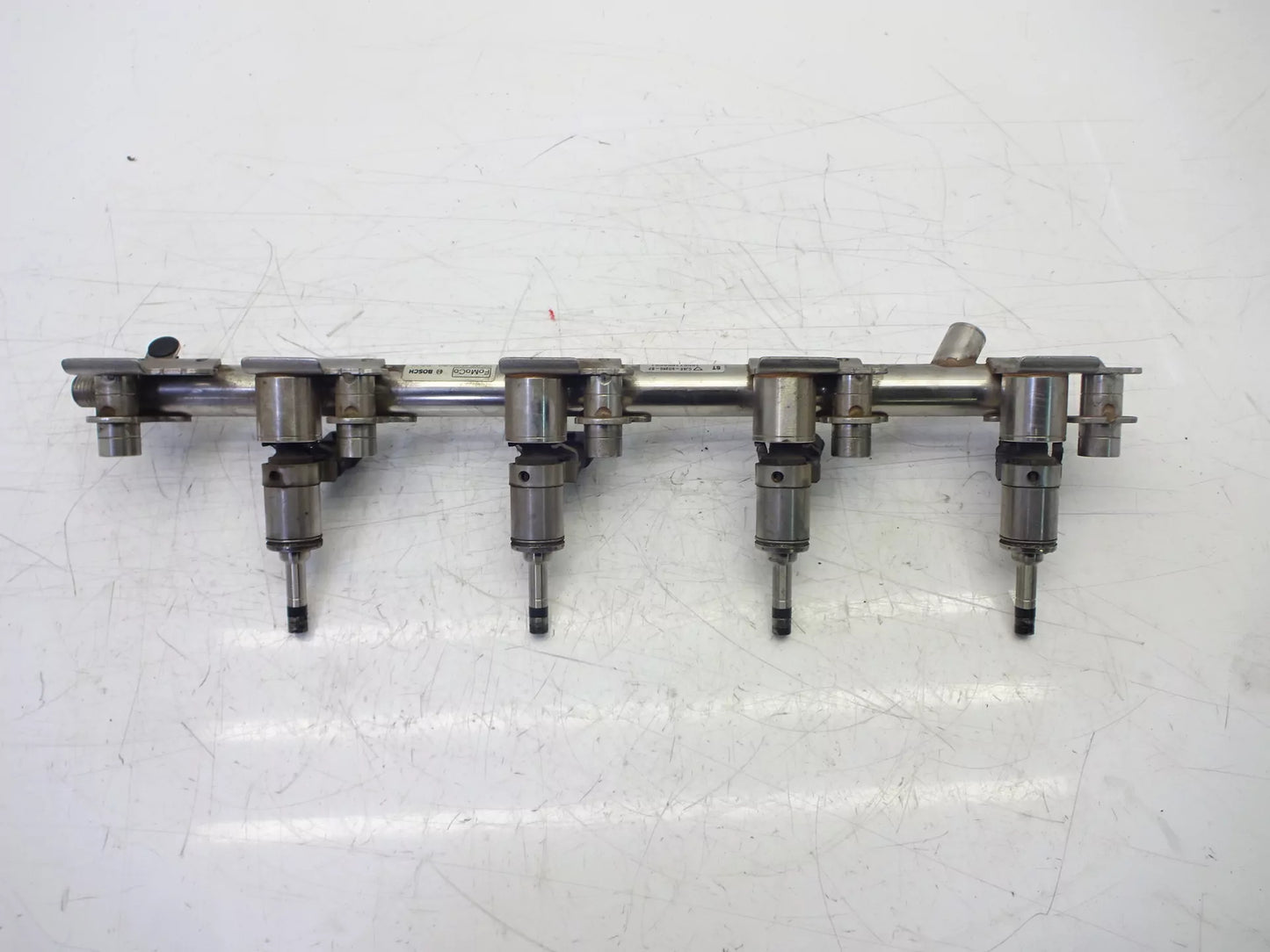 Rampa inyectora Ford 2.0 R9DC 0261555181