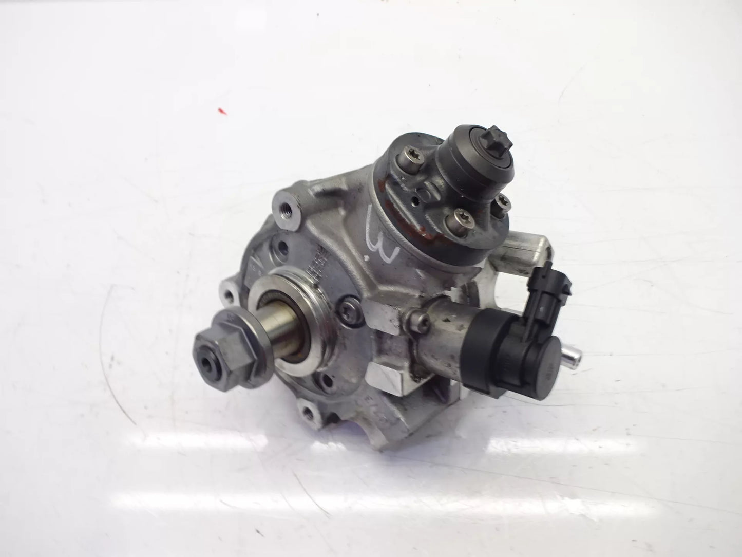 Bomba de alta presión Ford C-Max Focus Grand C-Max 1.5 TDCi Diesel XWDB 0445010592